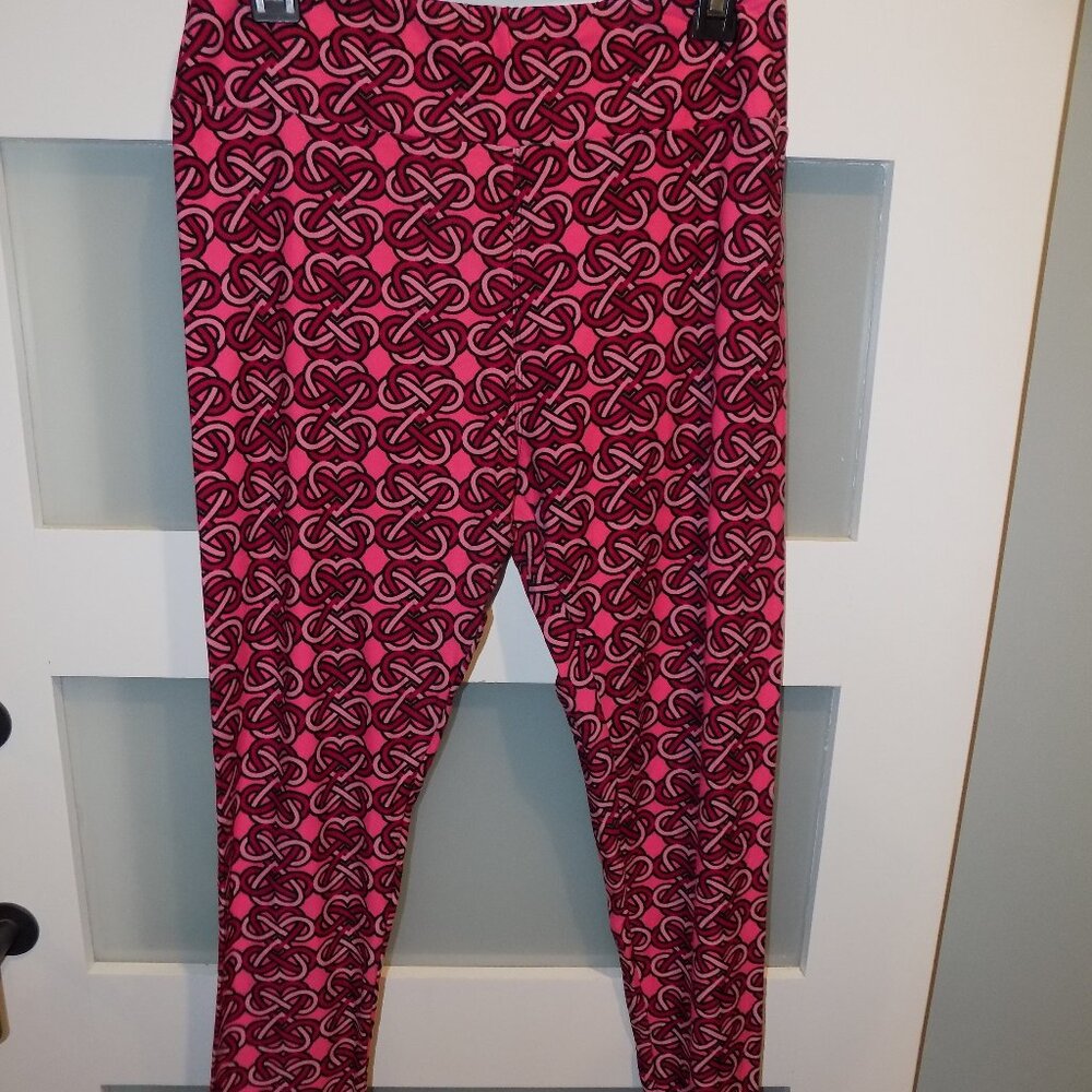 LuLaRoe Valentines Heart Twisted Leggings Size Tall and Curvy Women's